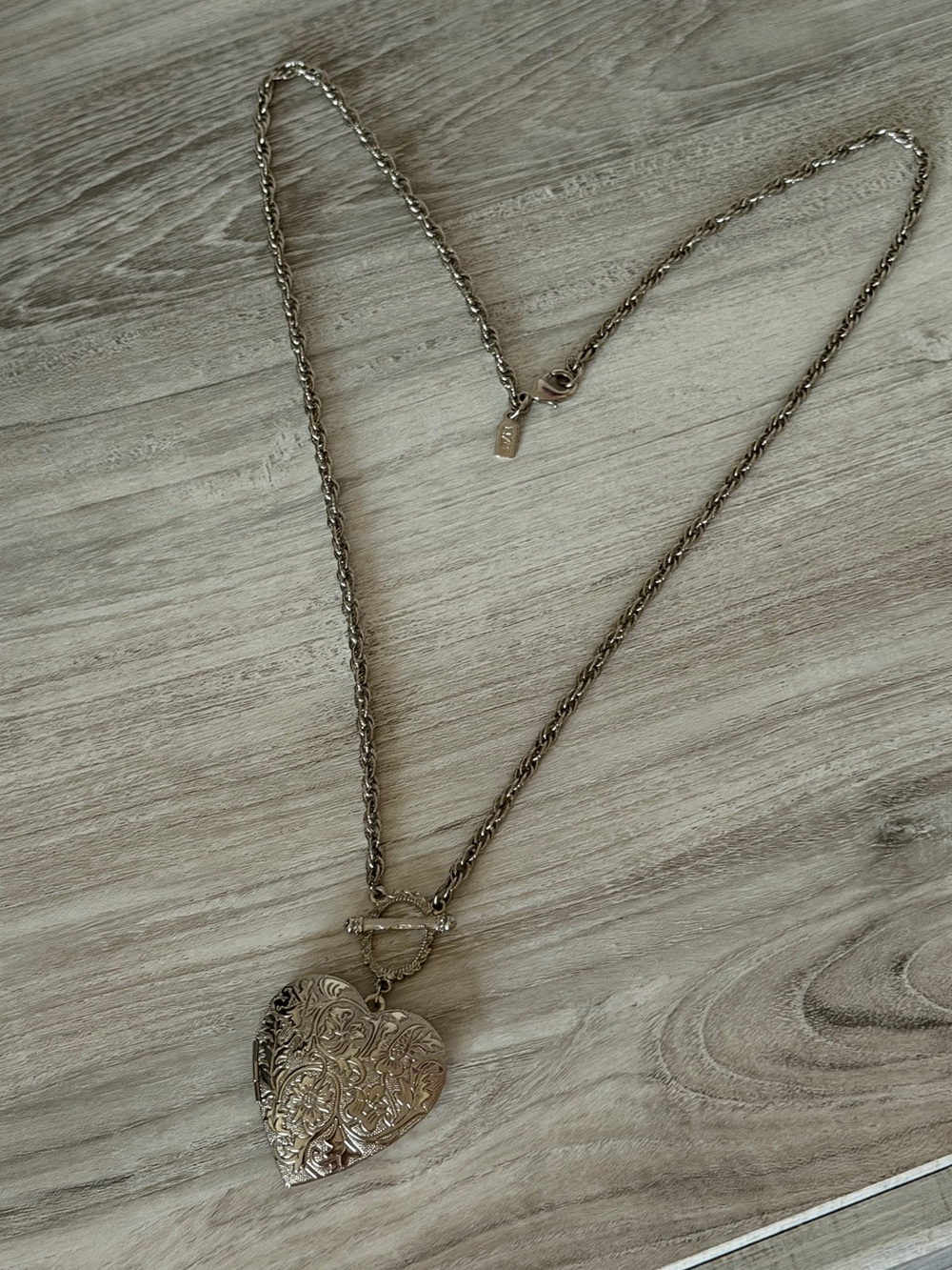 1928 Silver Heart Locket Necklace 26” - Picture 4 of 6